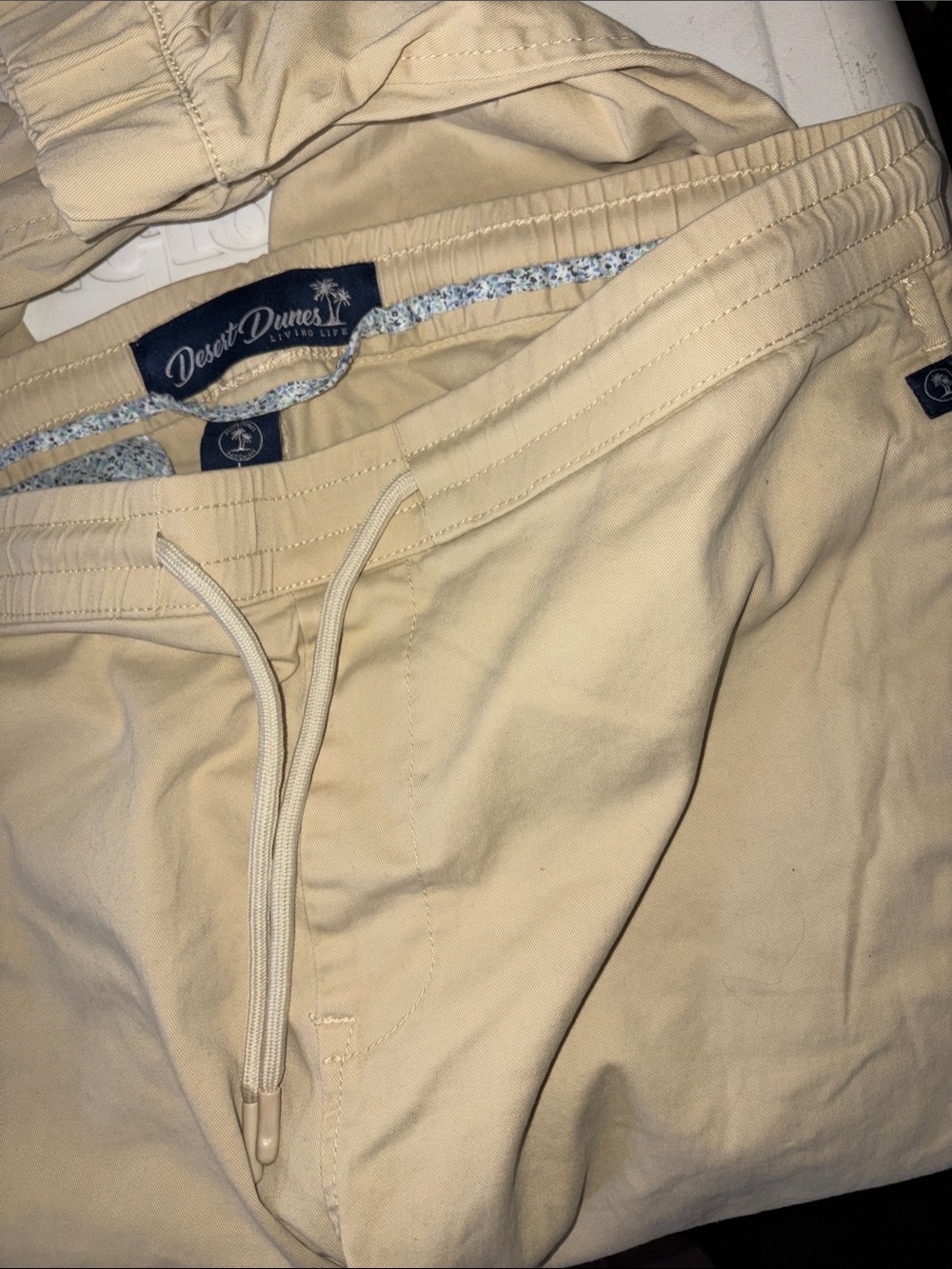 Desert Dunes Men's Cream Drawstring Chinos L